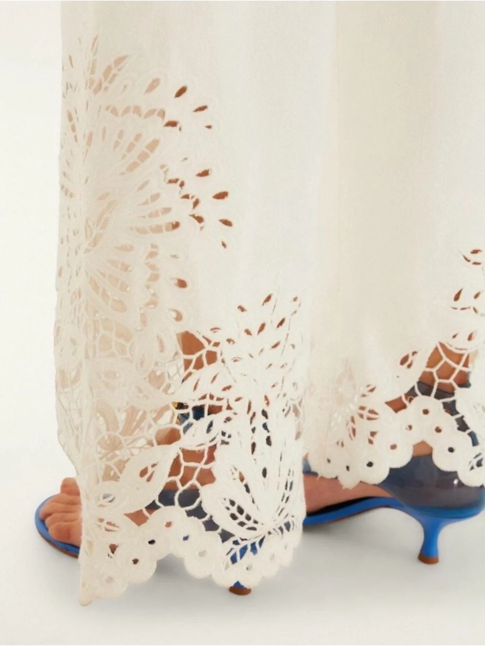 FARM Rio Cream Wide-Leg Laser-Cut Flare Jeans - Picture 5 of 8